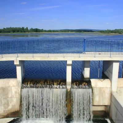 ​How Water Level Sensors Enhance Weather Station Accuracy in Flood Monitoring Systems